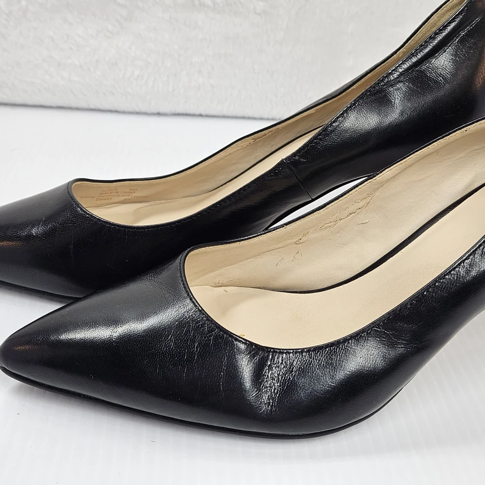 Cole Haan Black Leather Pointed Toe Heels Size 9AA Narrow Classic Pumps
